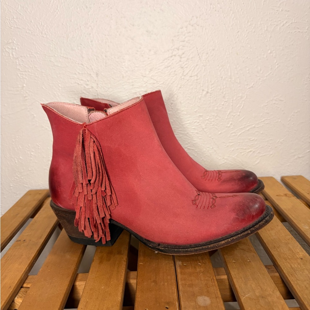 Chic Red Fringe Ankle Booties